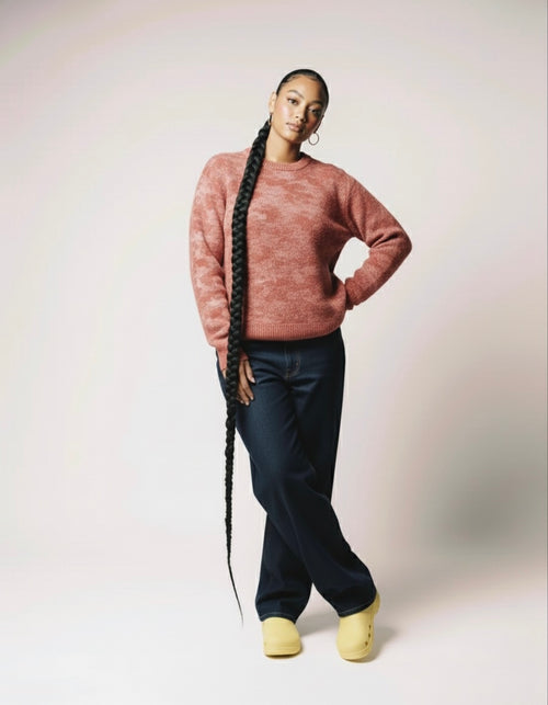 The Essential Knit : Crimson Fade